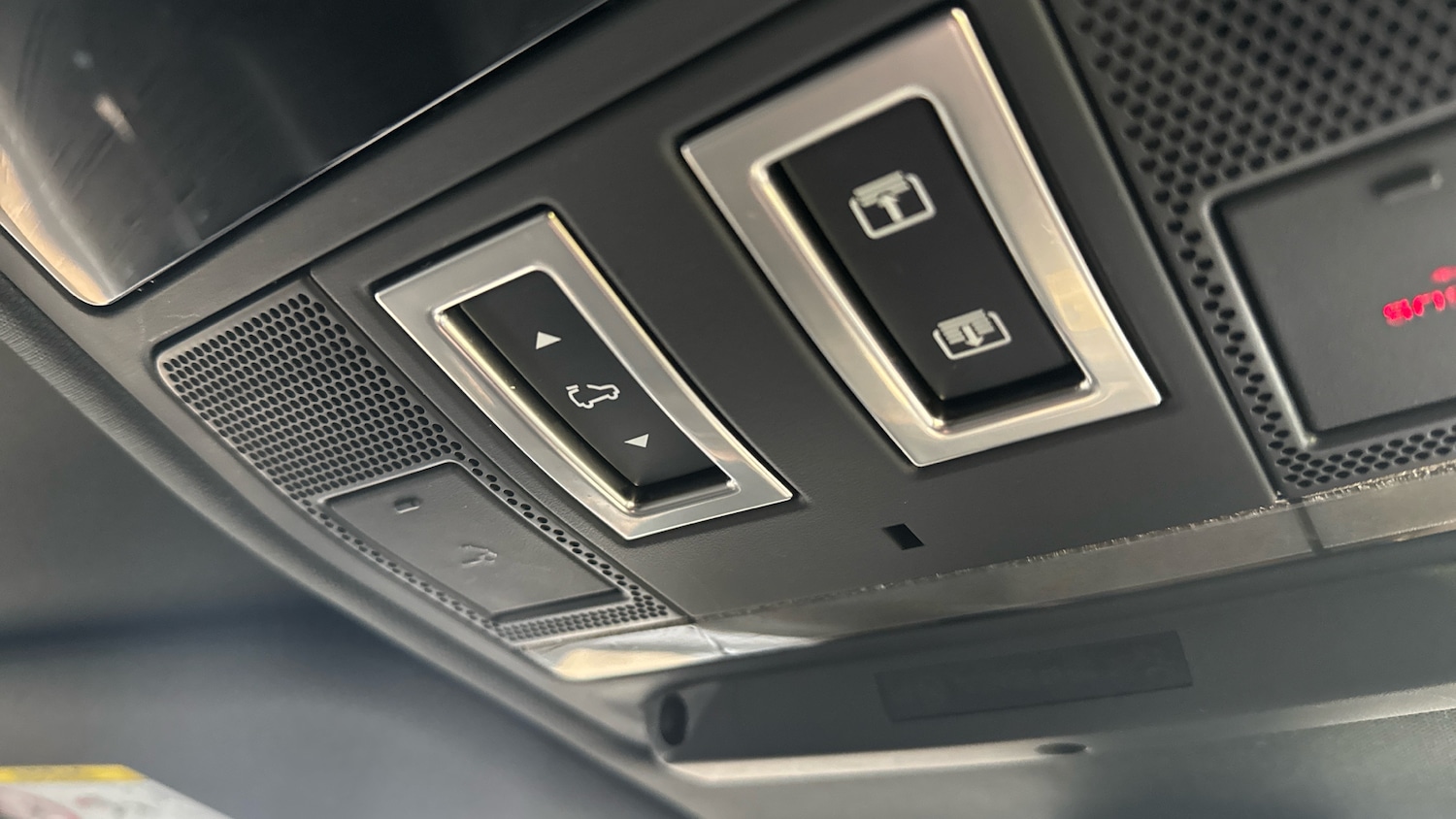 Used Land Rover Defender 2023 for sale - 77258708: Photo 56