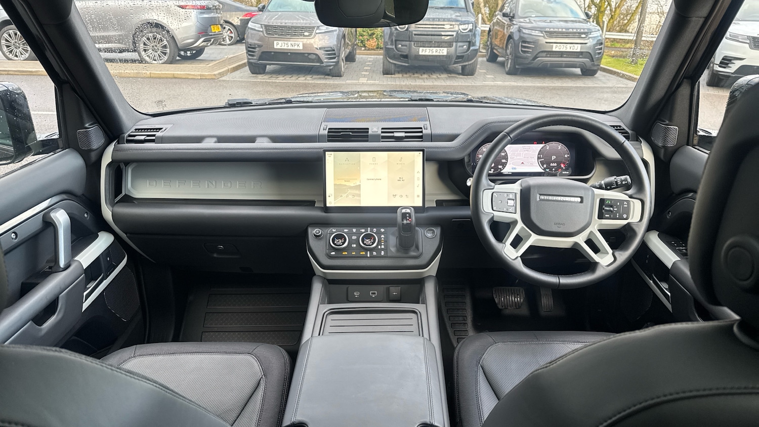 Used Land Rover Defender 2023 for sale - 77258708: Photo 9