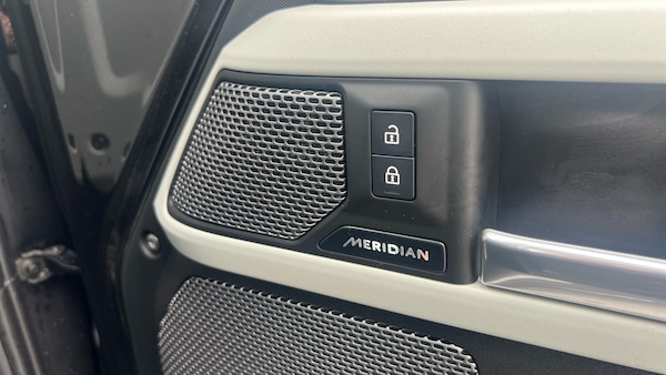 Used Land Rover Defender 2024 for sale - 76196369: Photo 25