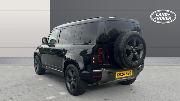 Used Land Rover Defender 2024 for sale - 76196369: Photo 2