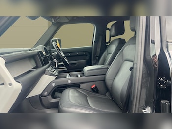 Used Land Rover Defender 2024 for sale - 76196369: Photo 3