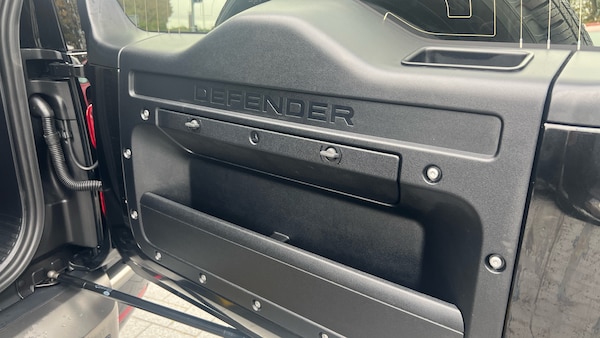 Used Land Rover Defender 2024 for sale - 76196369: Photo 55