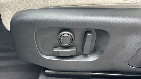 Used Land Rover Range Rover Velar 2022 for sale - 76161821: Photo 44