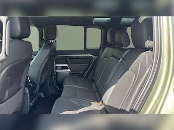 Used Land Rover Defender 2023 for sale - 79458324: Photo