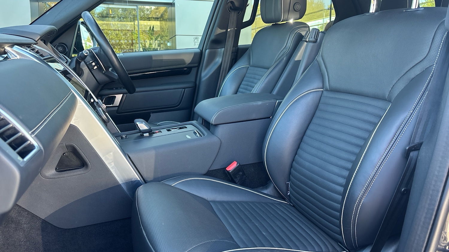 Used Land Rover Discovery 2021 for sale - 76045365: Photo 54