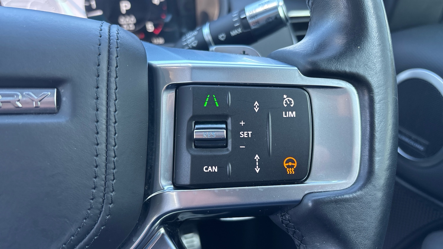 Used Land Rover Discovery 2021 for sale - 76045365: Photo 74