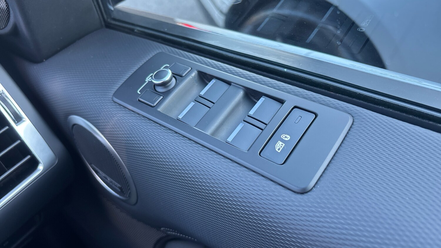 Used Land Rover Discovery 2021 for sale - 76045365: Photo 79