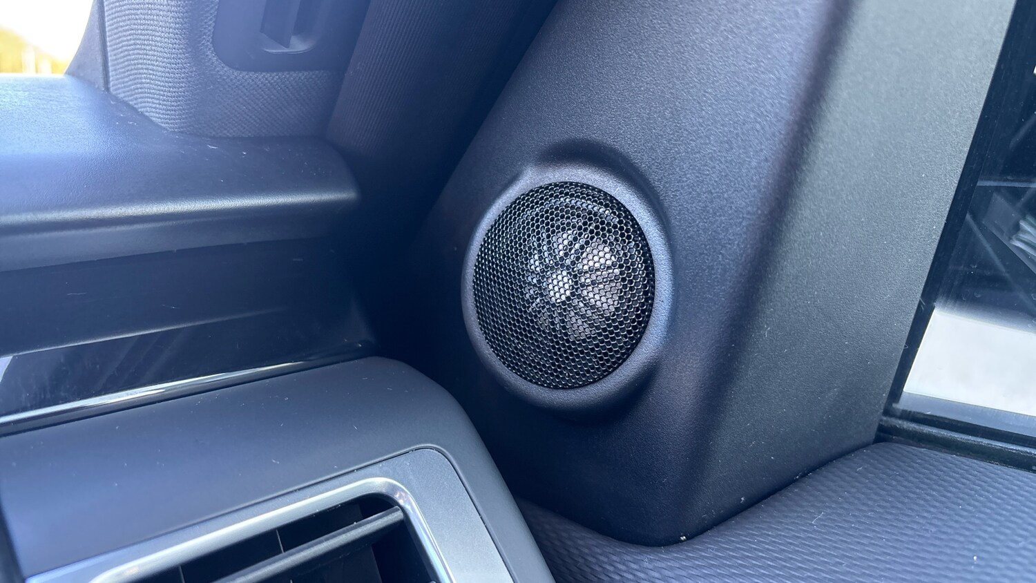 Used Land Rover Discovery 2021 for sale - 76045365: Photo 95