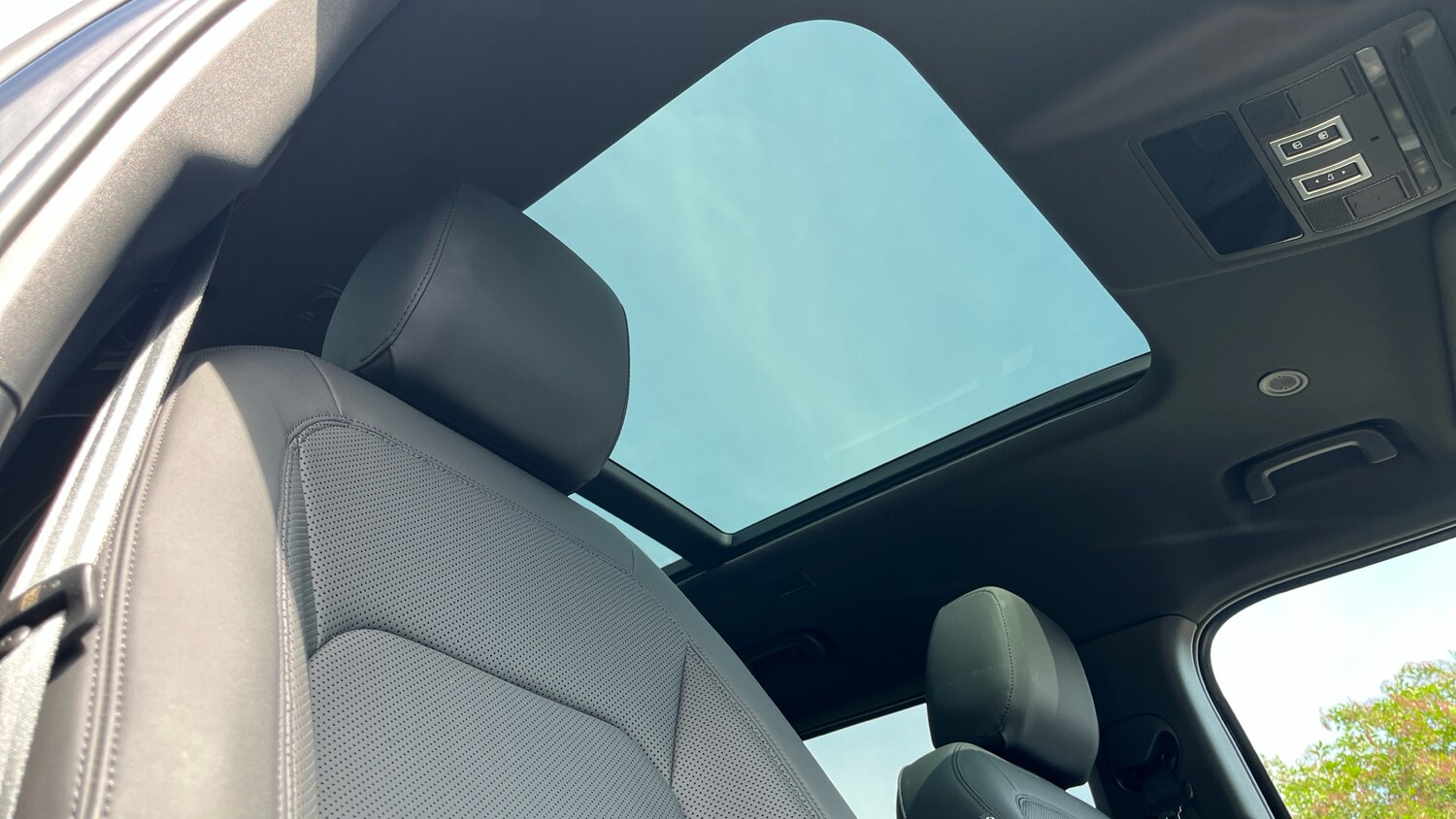 Used Land Rover Defender 2024 for sale - 76738639: Photo 21