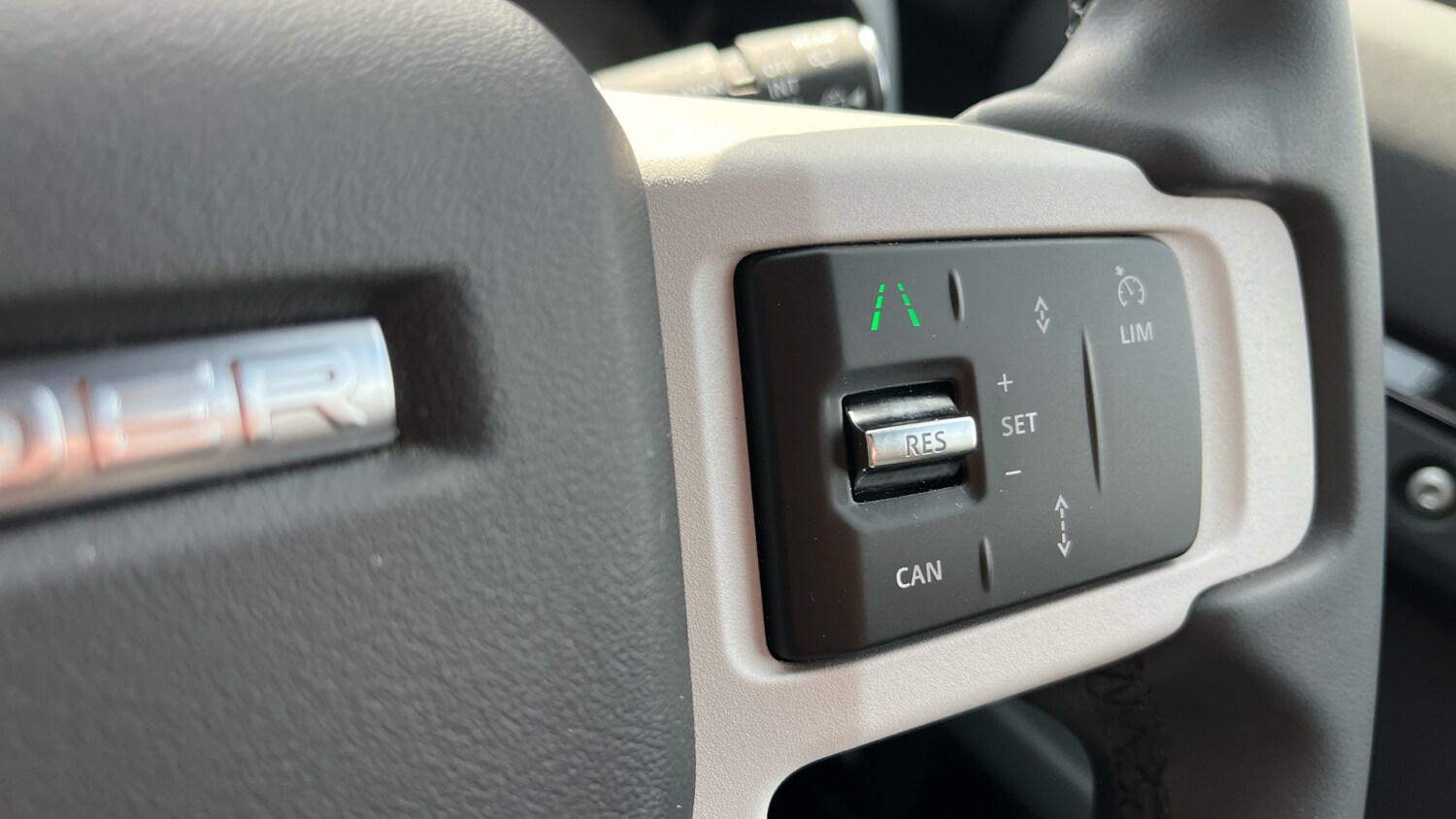 Used Land Rover Defender 2024 for sale - 76738639: Photo 26