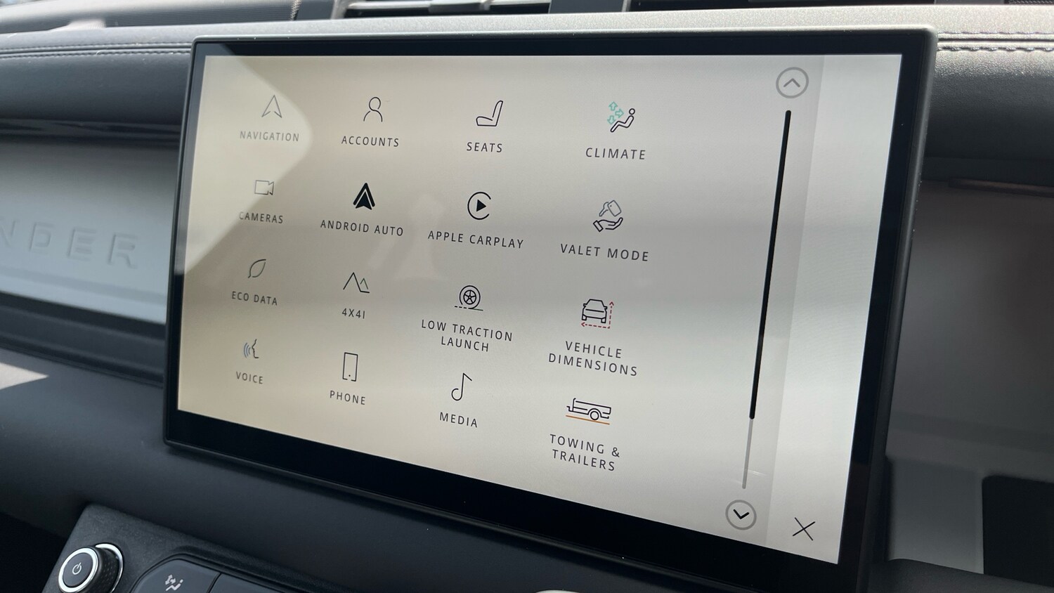 Used Land Rover Defender 2024 for sale - 76738639: Photo 27