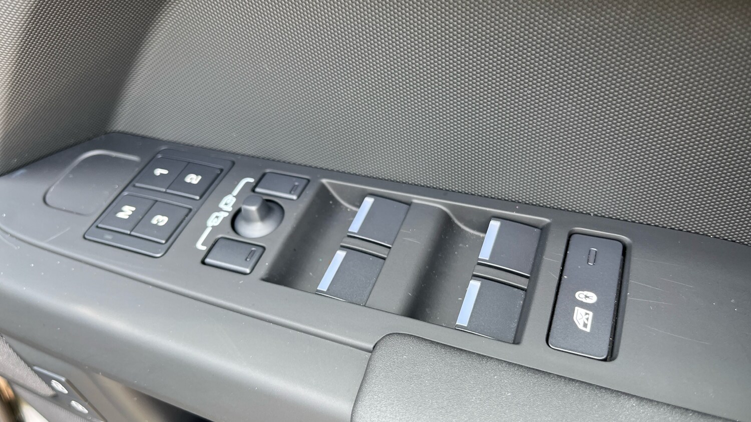 Used Land Rover Defender 2024 for sale - 76738639: Photo 29