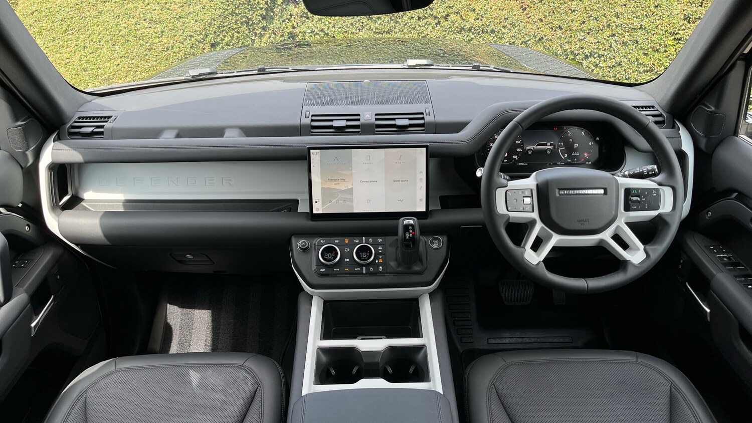 Used Land Rover Defender 2024 for sale - 76738639: Photo 9