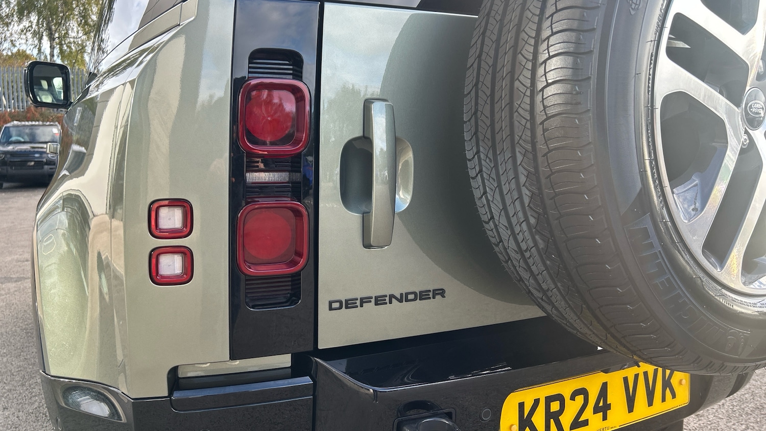 Used Land Rover Defender 2024 for sale - 76343856: Photo 19