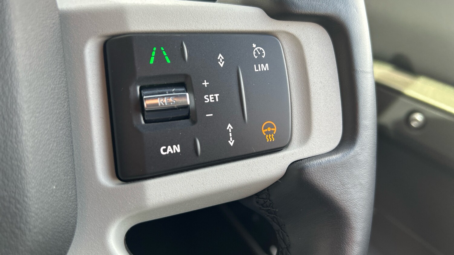 Used Land Rover Defender 2024 for sale - 76343856: Photo 51