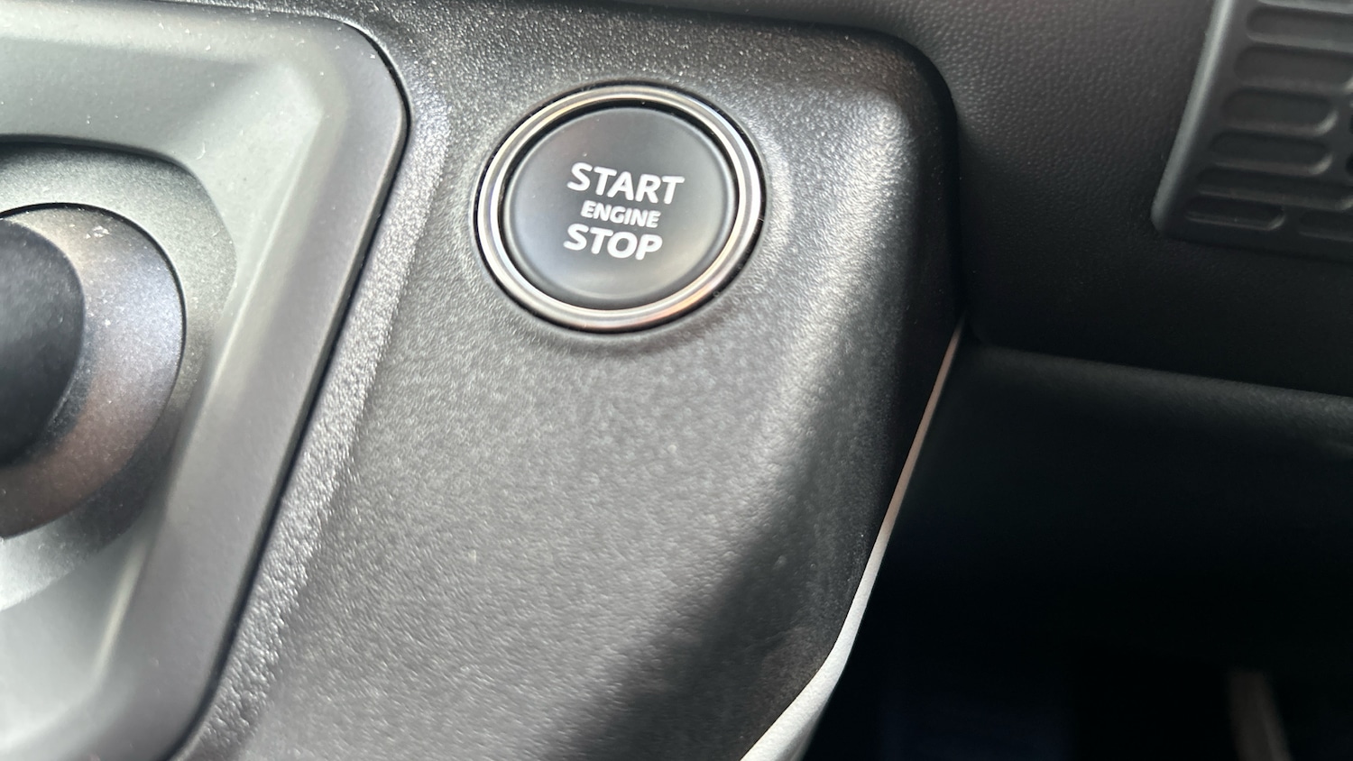 Used Land Rover Defender 2024 for sale - 76343856: Photo 59