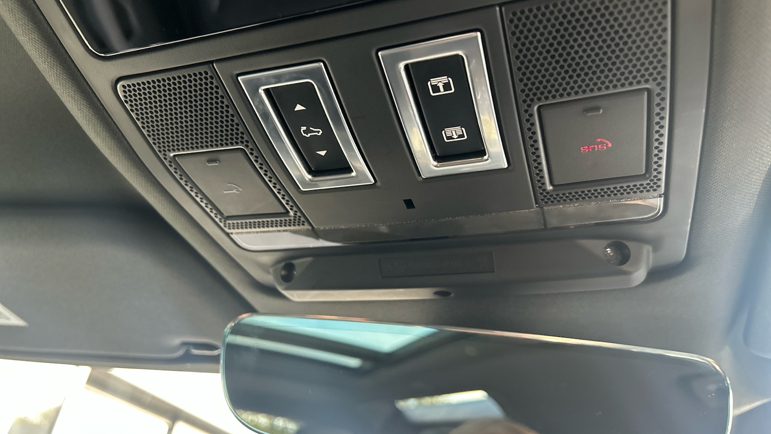 Used Land Rover Defender 2024 for sale - 76343856: Photo 65