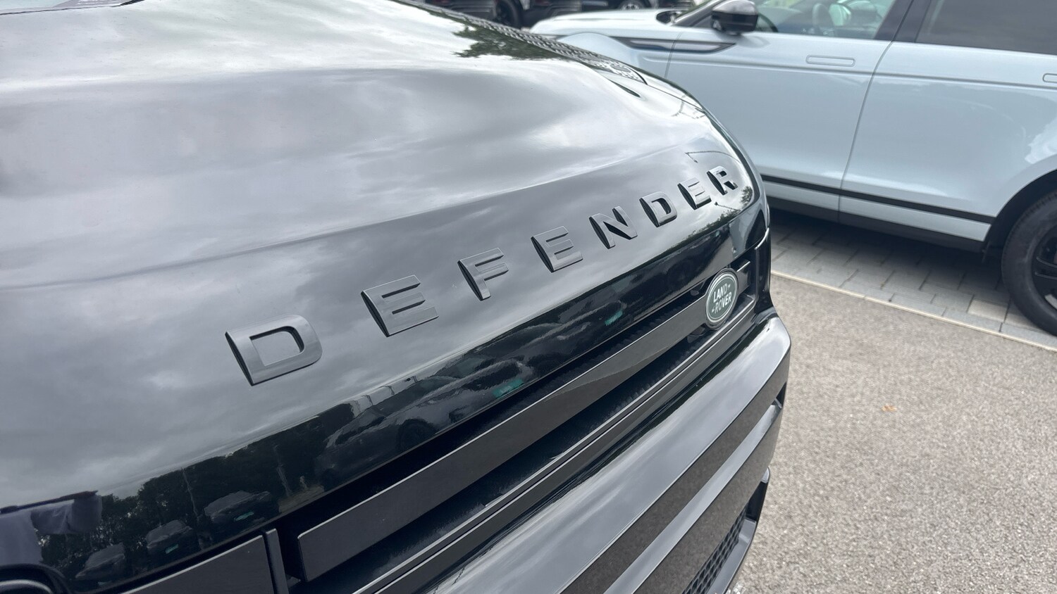 Used Land Rover Defender 2025 for sale - 76330336: Photo 28
