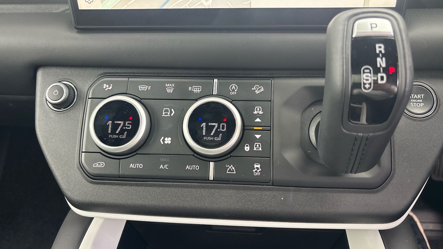 Used Land Rover Defender 2025 for sale - 76330336: Photo 60