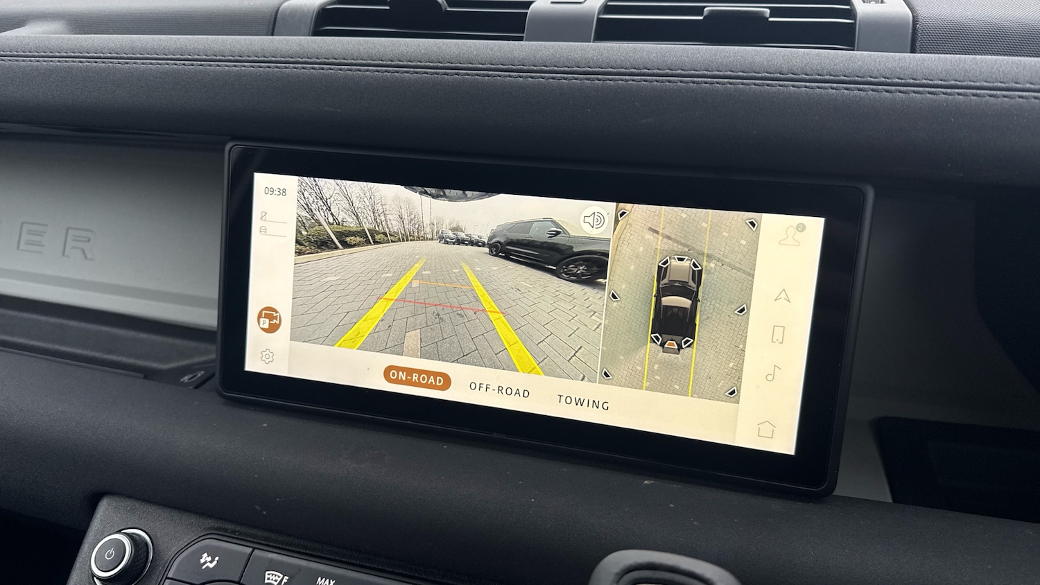 Used Land Rover Defender 2022 for sale - 77365101: Photo 12