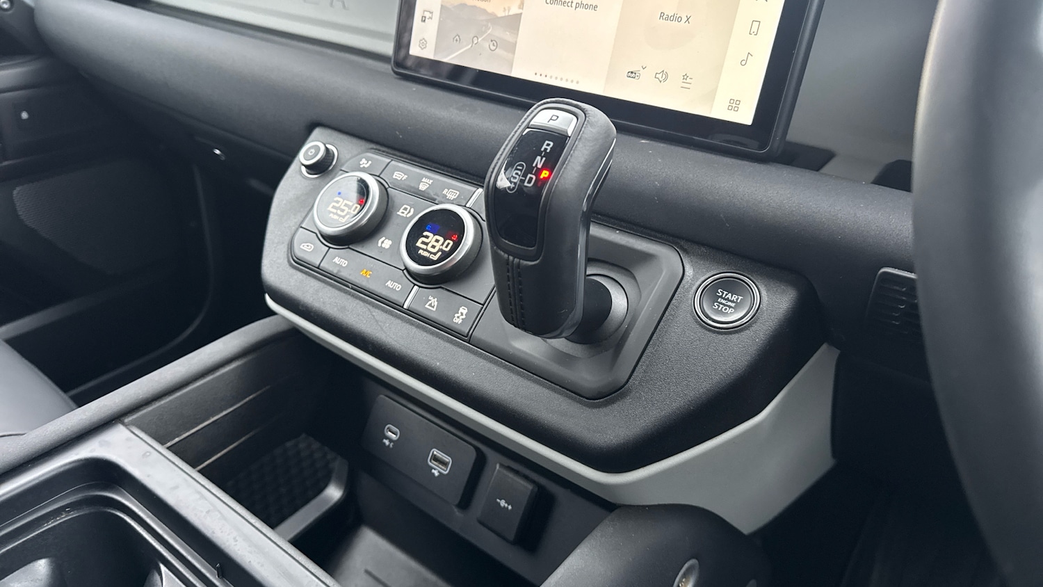 Used Land Rover Defender 2022 for sale - 77365101: Photo 13