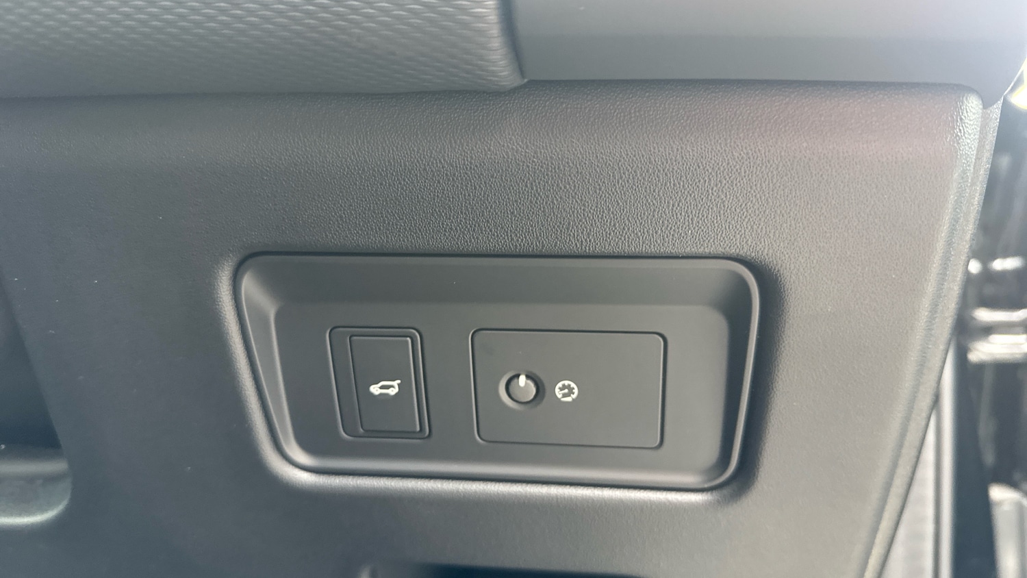 Used Land Rover Discovery 2025 for sale - 77517441: Photo 46