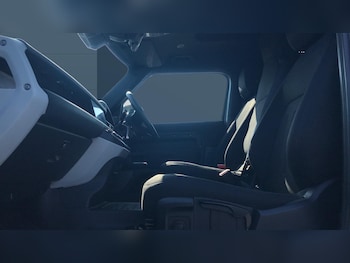 Used Land Rover Defender 2022 for sale - 77354241: Photo