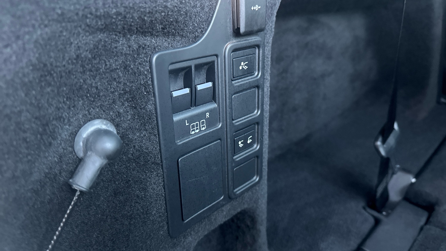 Used Land Rover Discovery 2023 for sale - 76734335: Photo 37