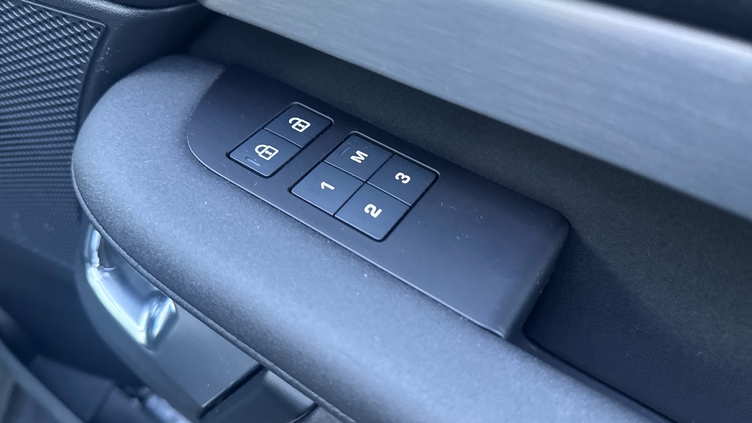 Used Land Rover Discovery 2023 for sale - 76734335: Photo 45