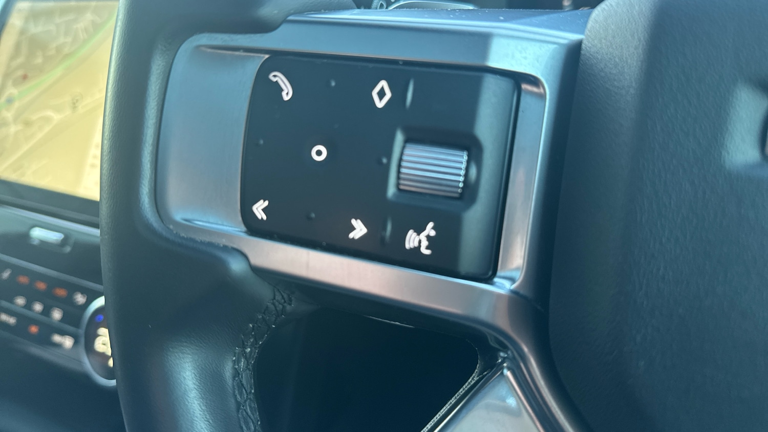 Used Land Rover Discovery 2023 for sale - 76734335: Photo 52