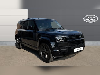 Used Land Rover Defender 2025 for sale - 79330111: Photo