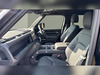 Used Land Rover Defender 2025 for sale - 79330111: Photo