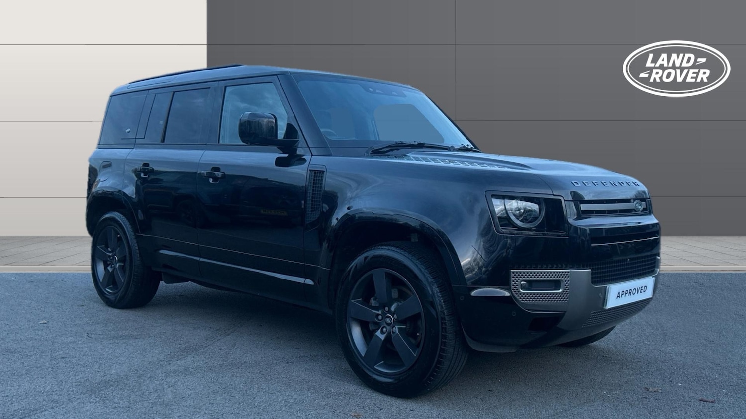 Used Land Rover Defender 2024 for sale - 76625608: Photo 1