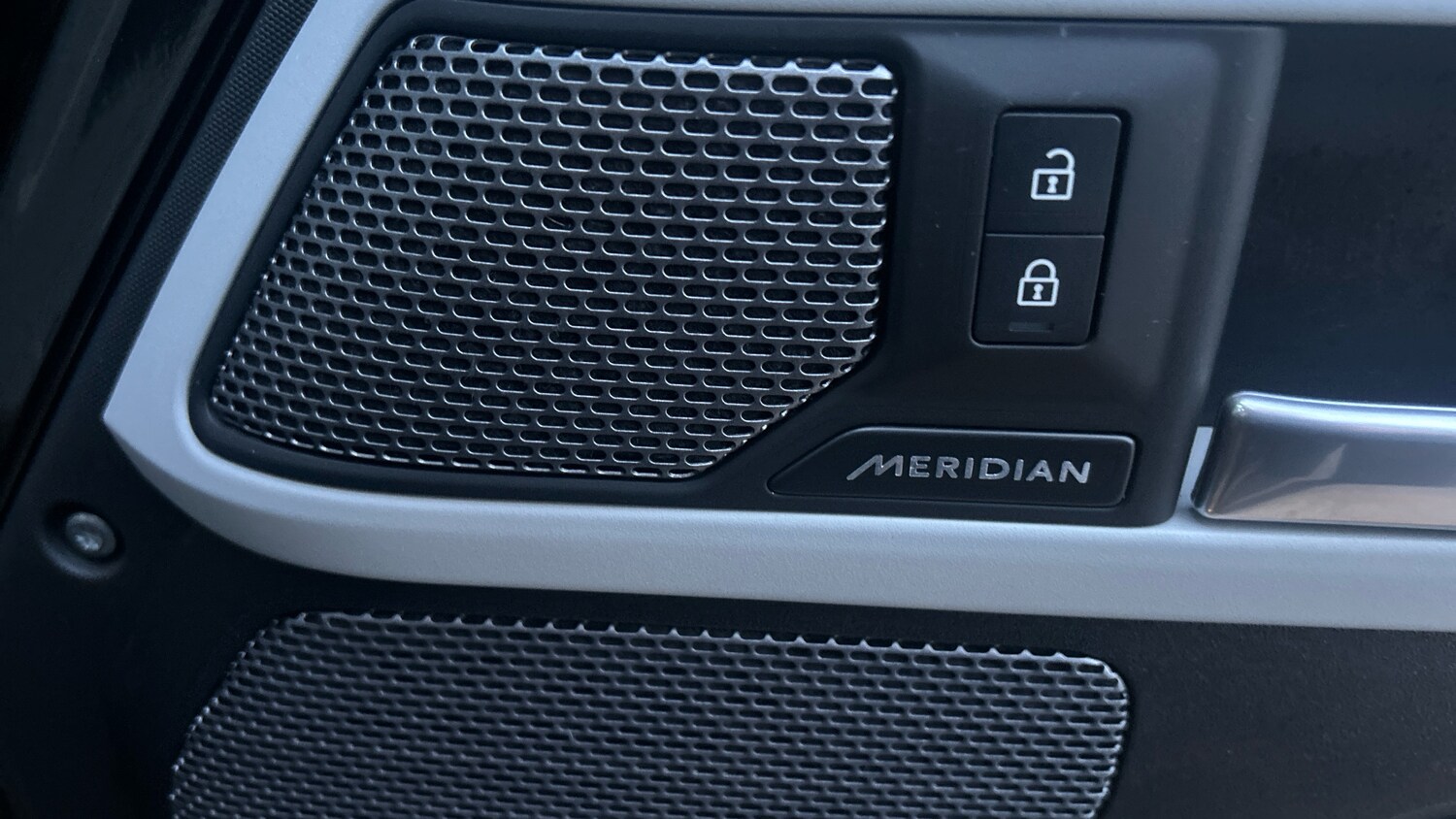 Used Land Rover Defender 2024 for sale - 76625608: Photo 46