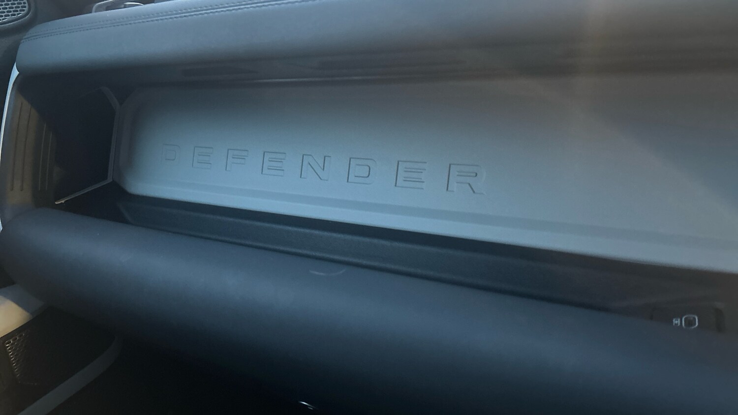 Used Land Rover Defender 2024 for sale - 76625608: Photo 51