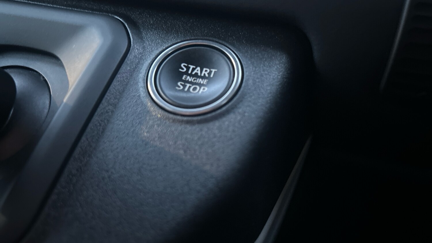 Used Land Rover Defender 2024 for sale - 76625608: Photo 56