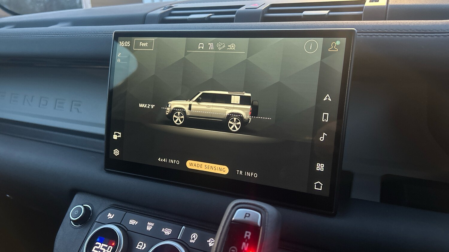 Used Land Rover Defender 2024 for sale - 76625608: Photo 63