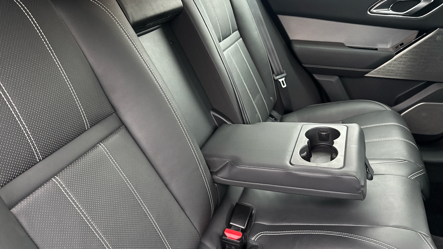 Used Land Rover Range Rover Velar 2021 for sale - 77432472: Photo 40