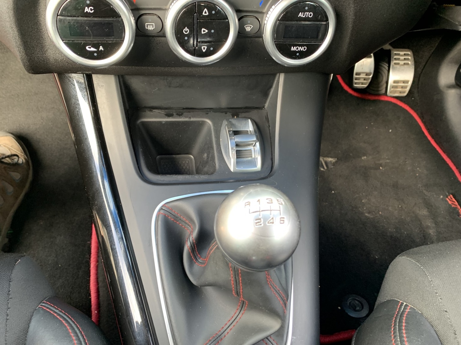 Used Alfa Romeo Giulietta 2012 for sale - 76521077: Photo 16