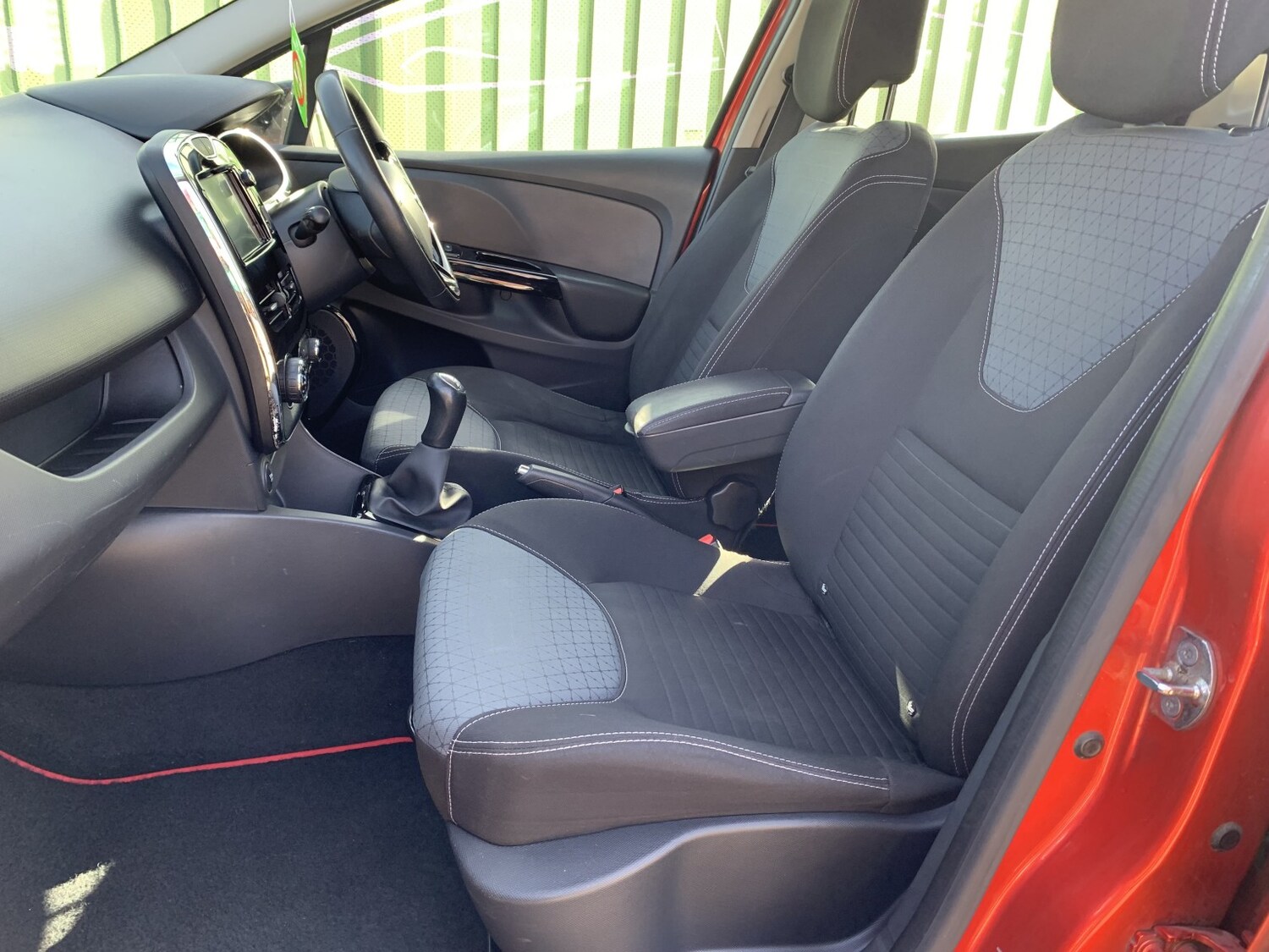 Used Renault Clio 2013 for sale - 77881115: Photo 13