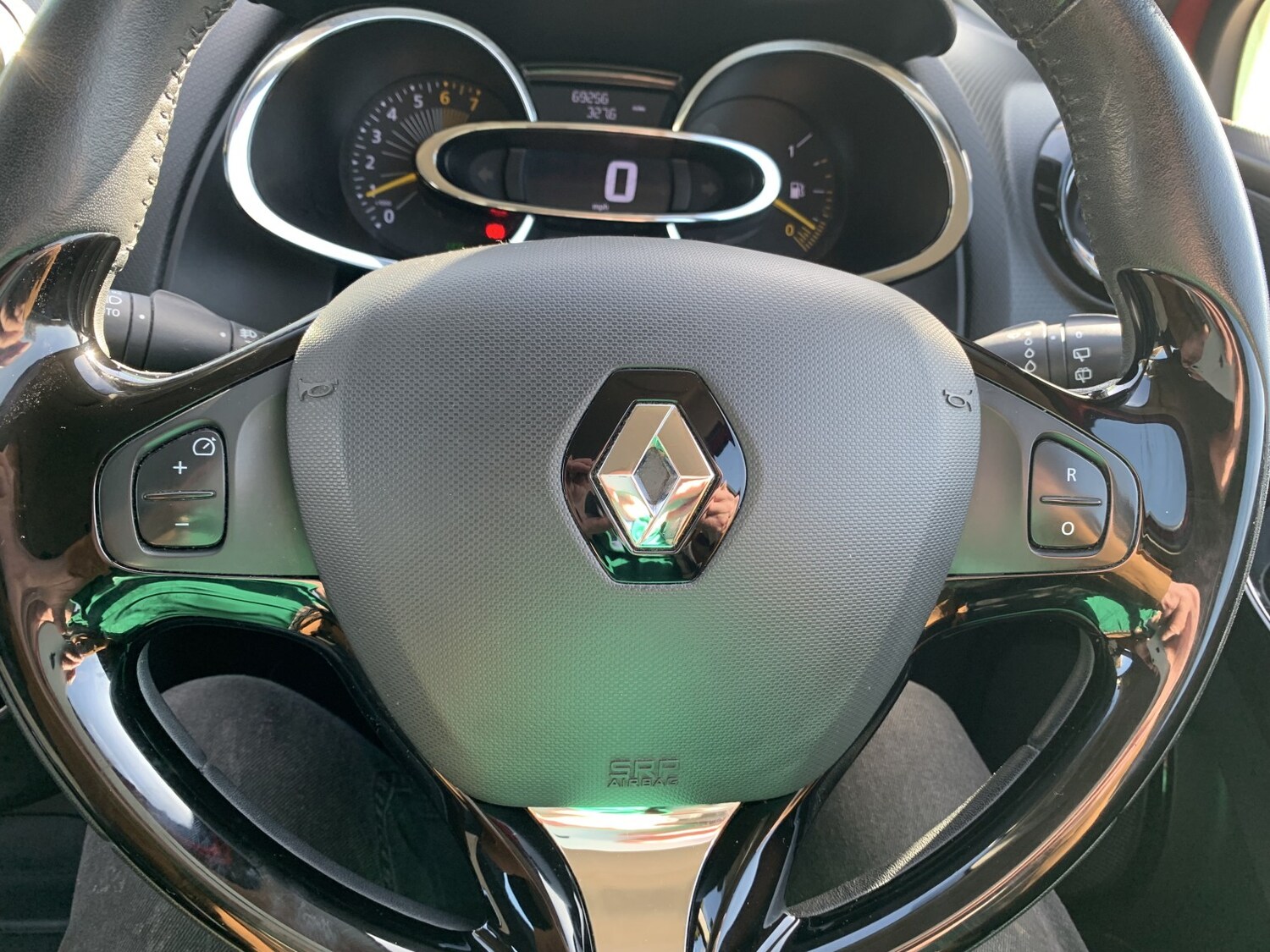 Used Renault Clio 2013 for sale - 77881115: Photo 16