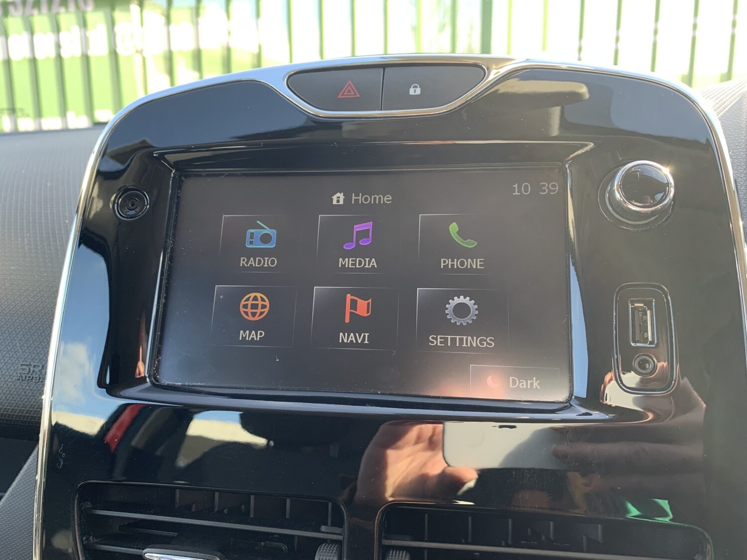 Used Renault Clio 2013 for sale - 77881115: Photo 18