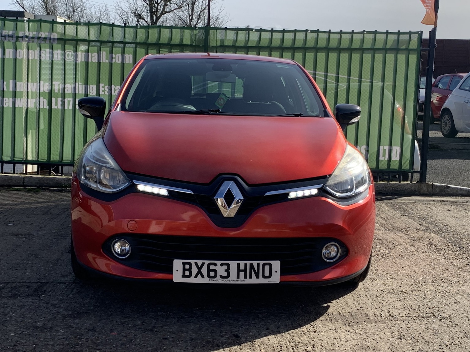 Used Renault Clio 2013 for sale - 77881115: Photo 2