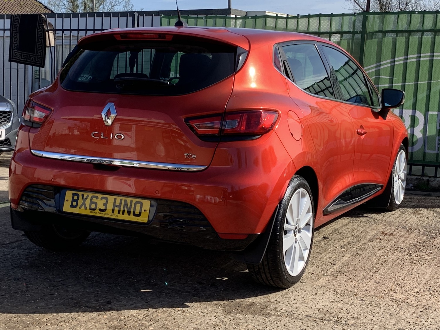 Used Renault Clio 2013 for sale - 77881115: Photo 4