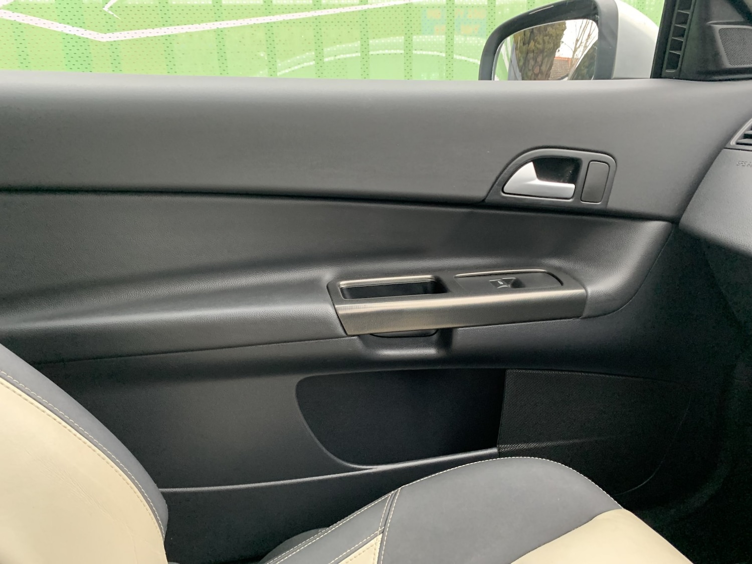 Used Volvo C30 2011 for sale - 77423515: Photo 18