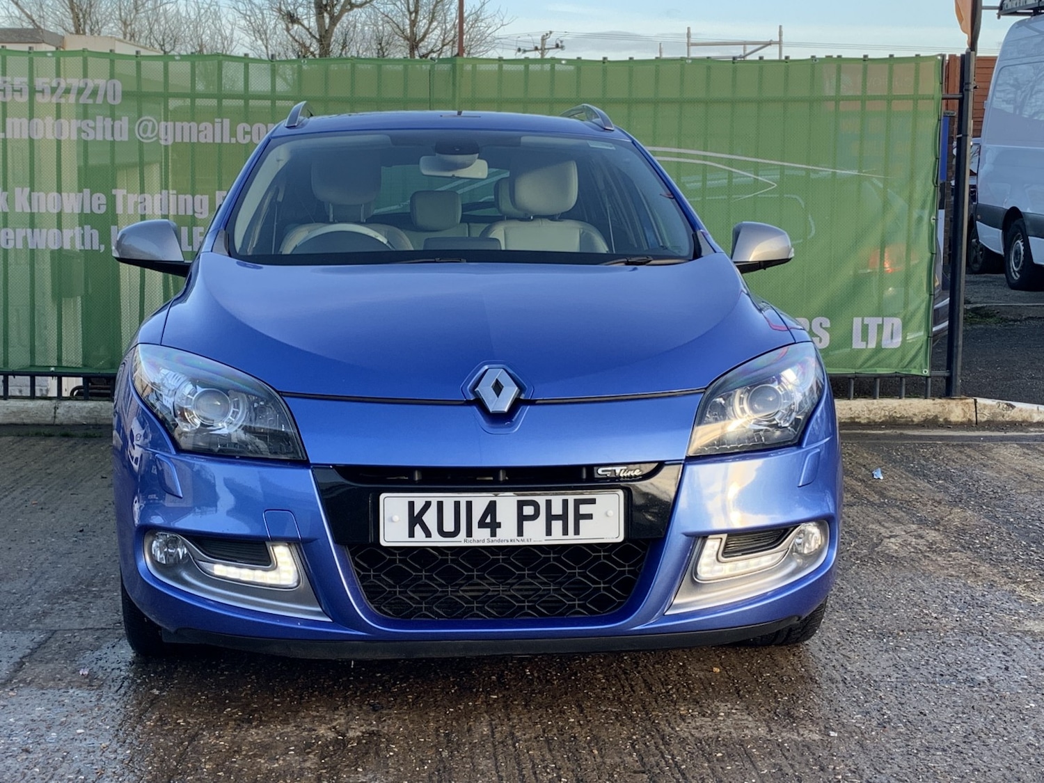 Used Renault Megane 2014 for sale - 77420315: Photo 2