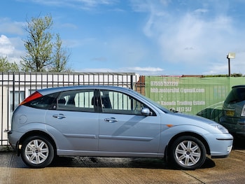 Used Ford Focus 2004 for sale - 78475019: Photo