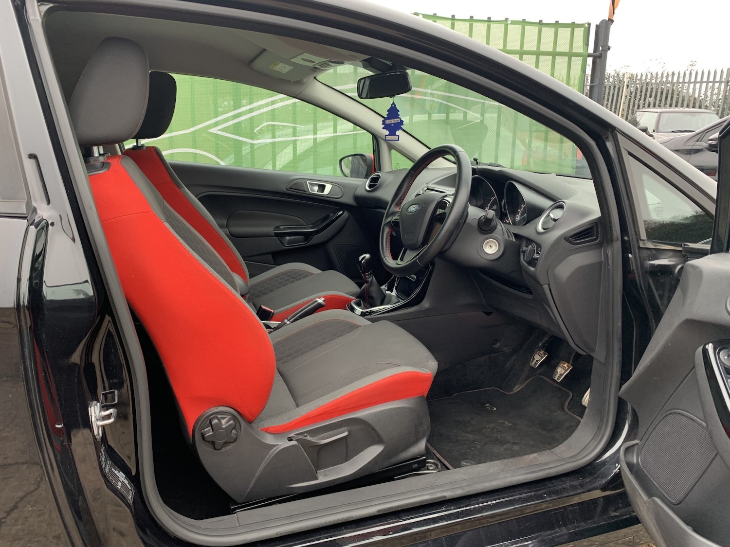 Used Ford Fiesta 2015 for sale - 77798586: Photo 14