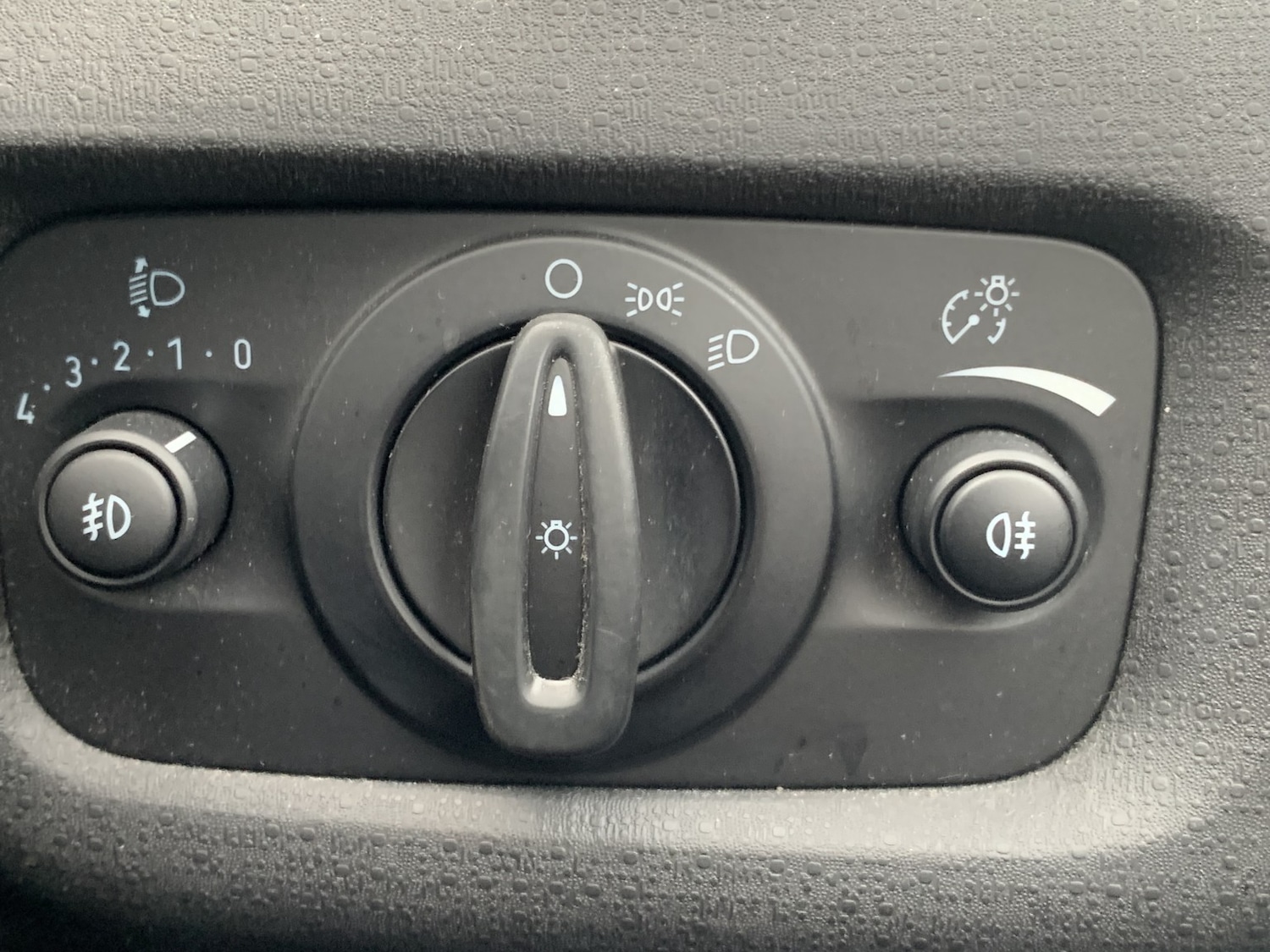 Used Ford Fiesta 2015 for sale - 77798586: Photo 22