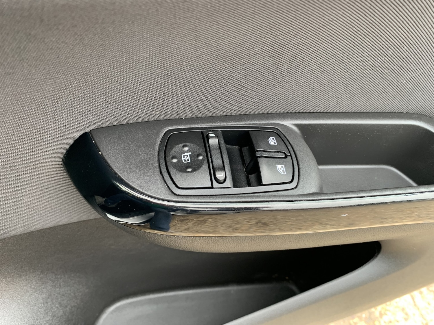 Used Vauxhall Corsa 2016 for sale - 76758853: Photo 21